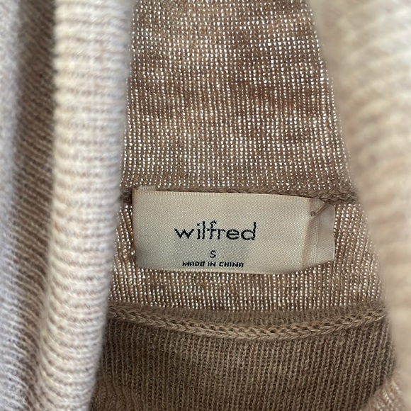 Wilfred Wool Crop Turtleneck - Picture 4 of 5